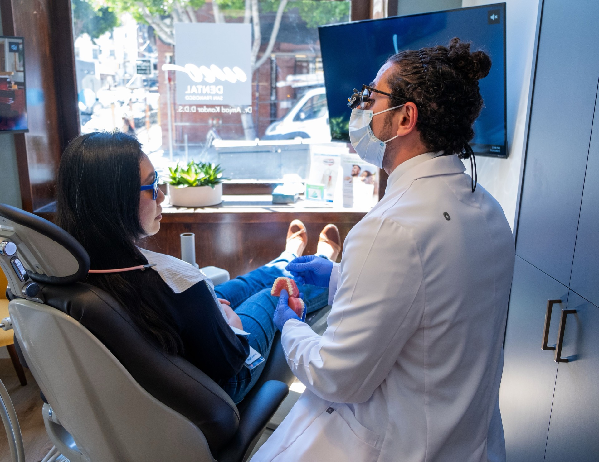 UNO DENTAL SAN FRANCISCO — interior detail